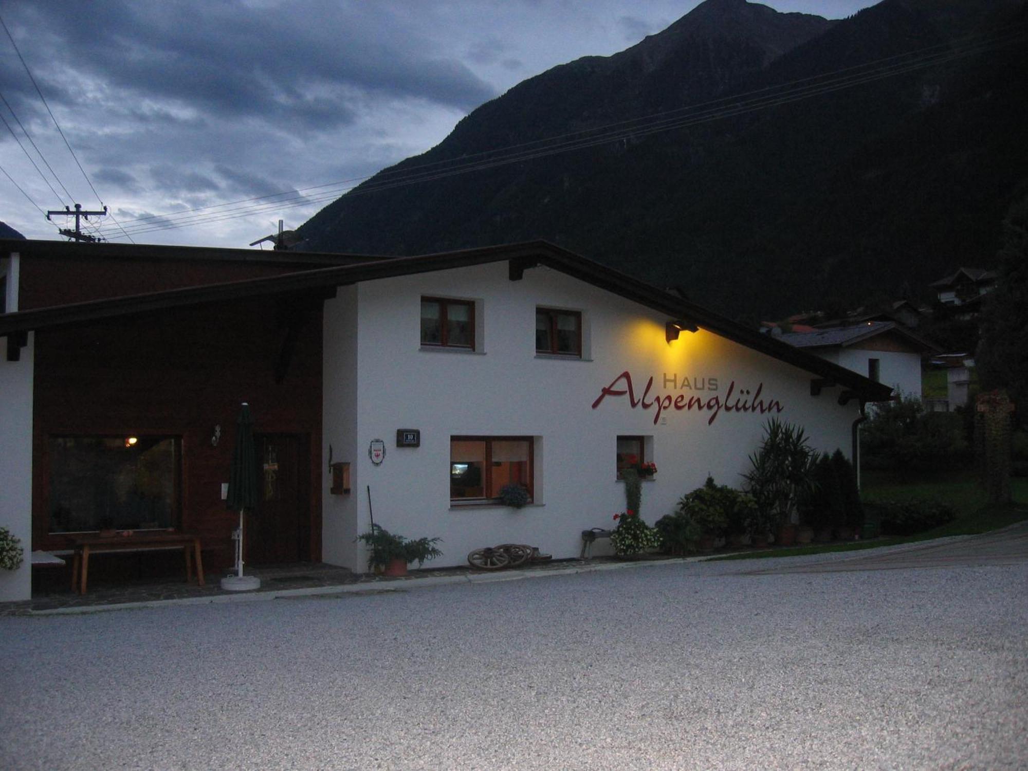 Hotel Haus Alpengluehn Sautens Exteriér fotografie