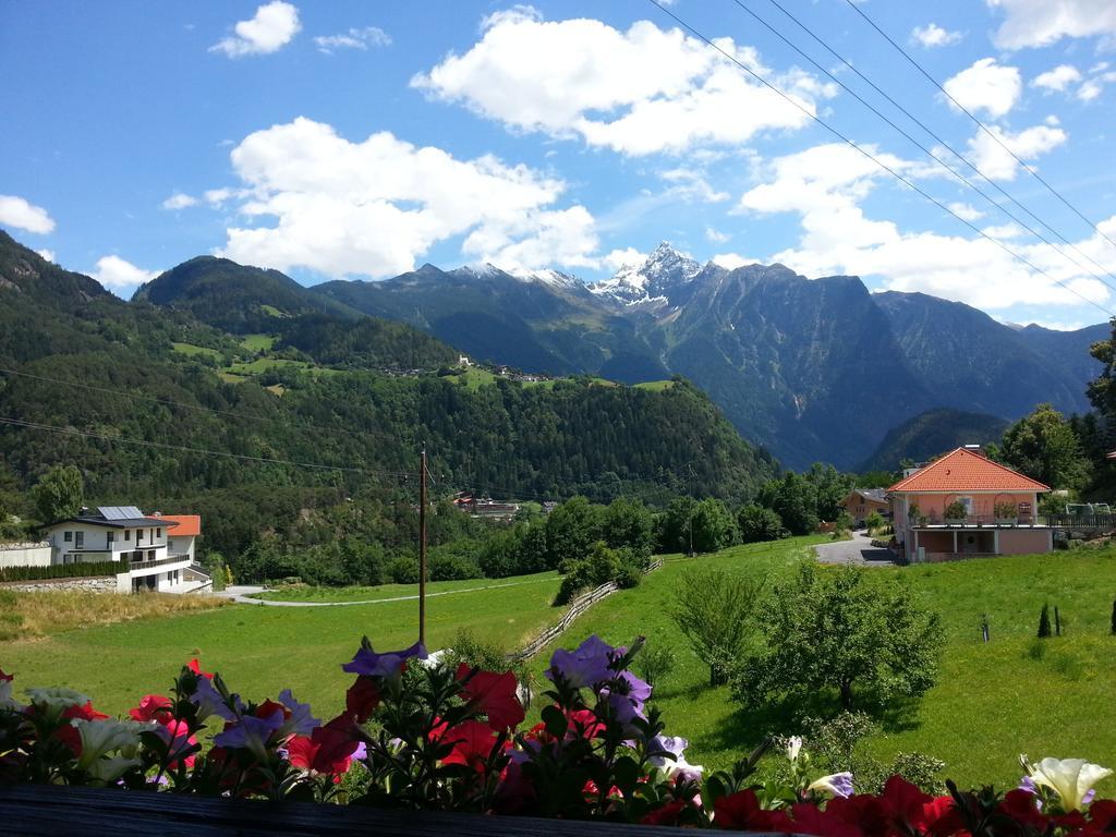 Hotel Haus Alpengluehn Sautens Pokoj fotografie